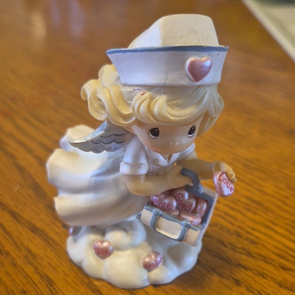 Precious Moments Other - Precious Moments Angels of Mercy "Sending Love from Above" figurine 2004